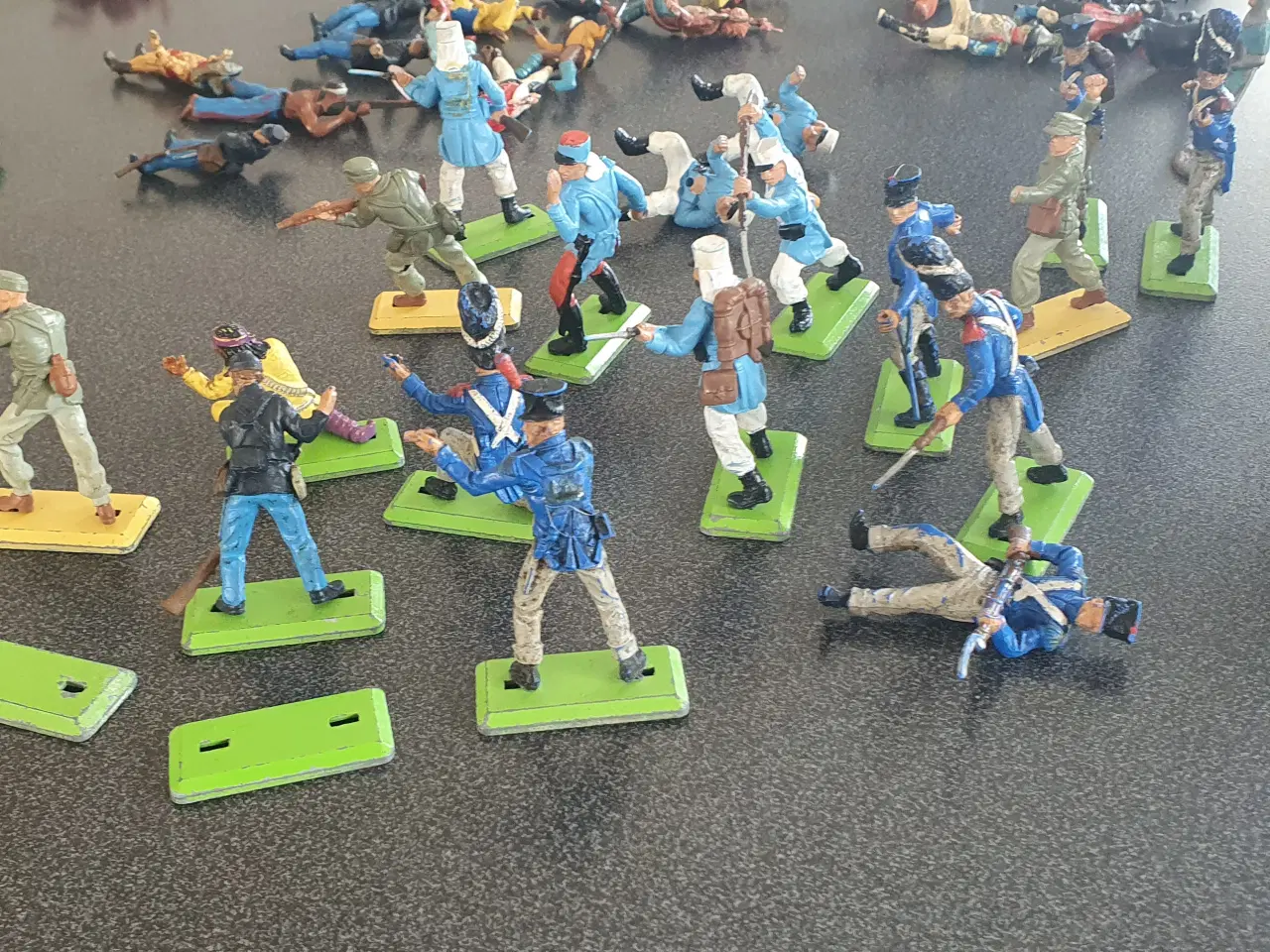 Billede 10 - Blandet soldater lot, bl.a. Britains 