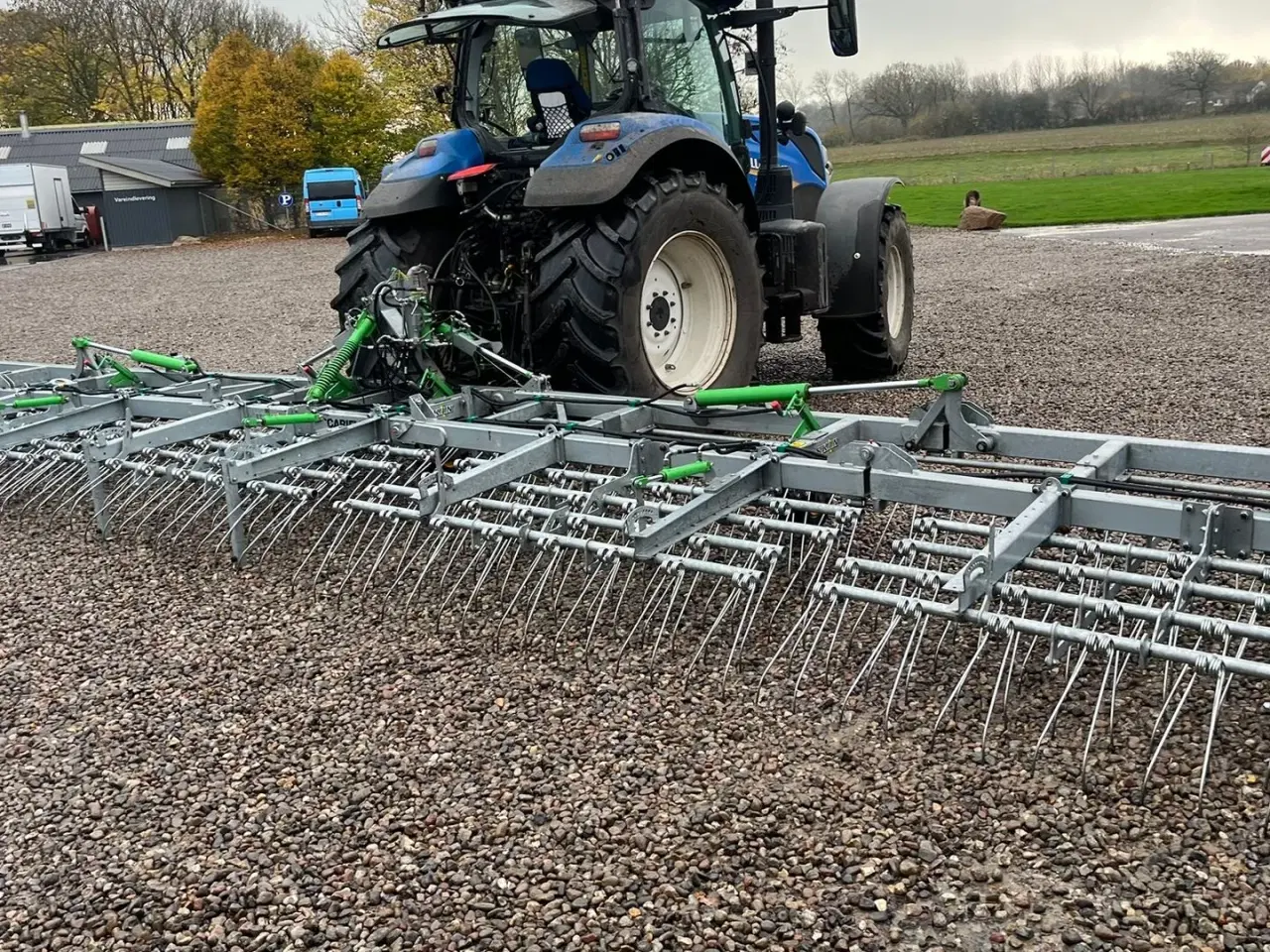 Billede 17 - Joskin SCARIFLEX 1200 R6S6 12m bredstrigle med 6rækker tænder. Noget at det ypperste man kan få.