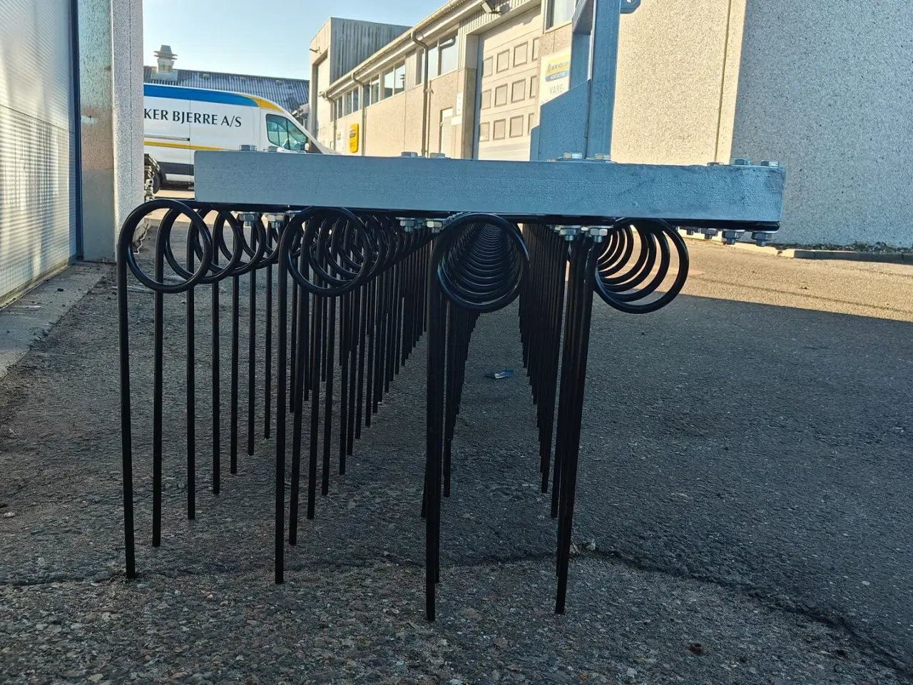 Billede 5 - Anker Bjerre Riven 4-Rækket, 350cm, 3-punkt ophæng Meget effektiv!