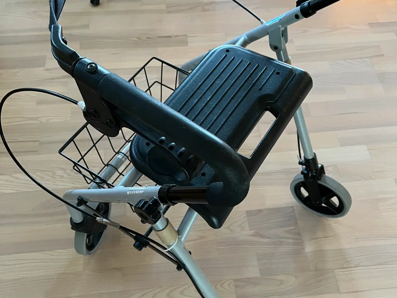 Billede 2 - Rollator