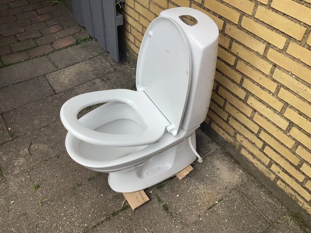 Billede 3 - Toilet