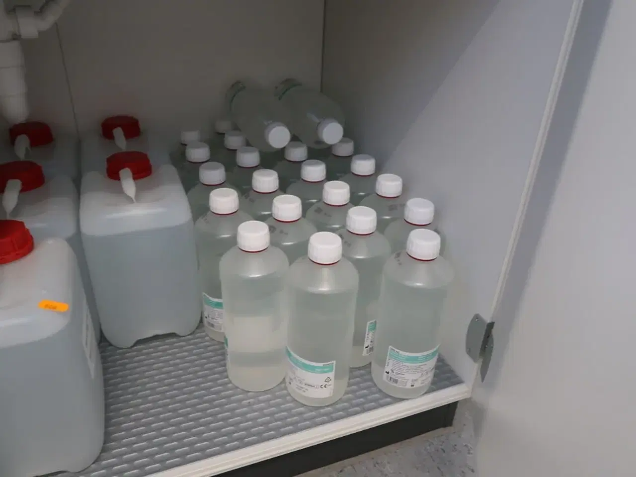 Div. demineraliseret vand m.m. | København - GulogGratis.dk