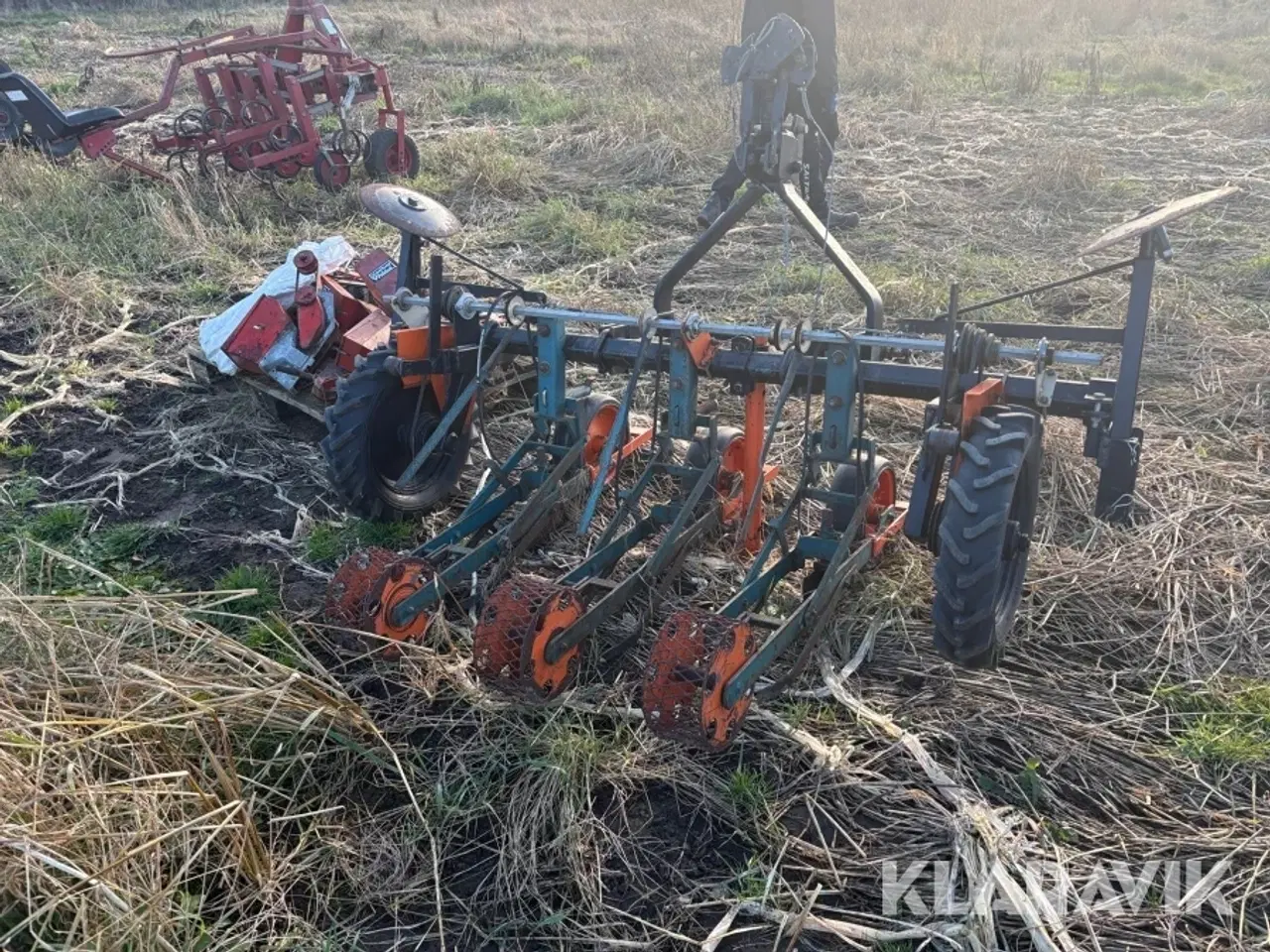 Billede 1 - En korns såmaskine til løg og græskar