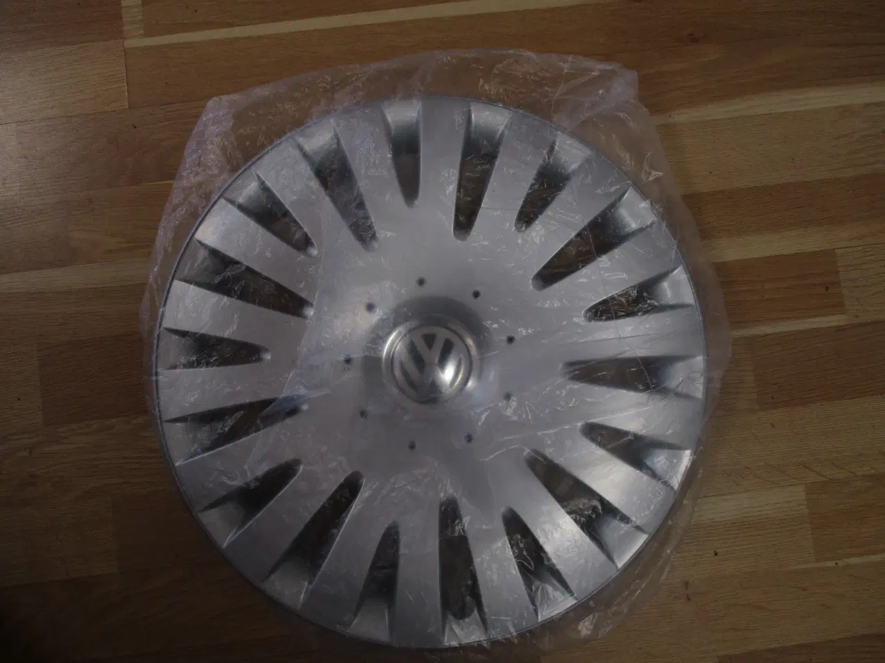 Billede 1 - 1stk VW original hjulkapsel 16"