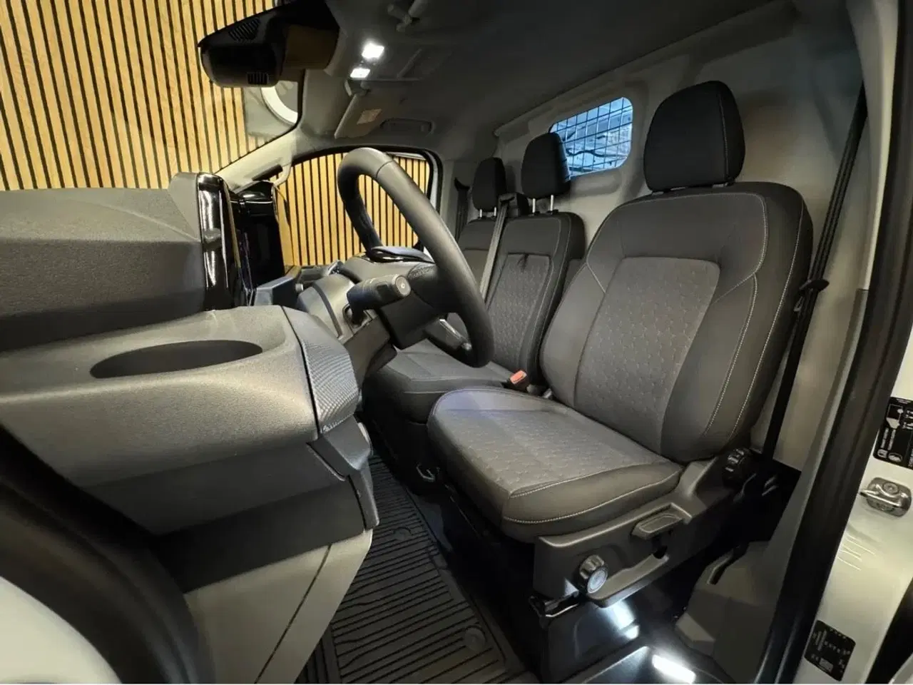 Billede 5 - Ford Transit Custom 320L 2,0 EcoBlue Limited aut.