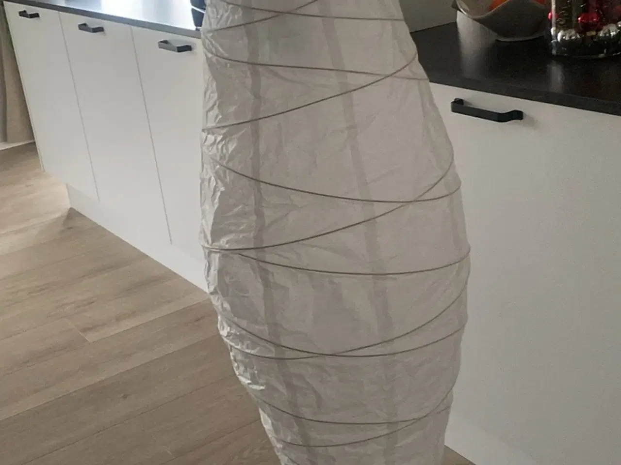 Billede 1 - Gulvlampe fra ikea 