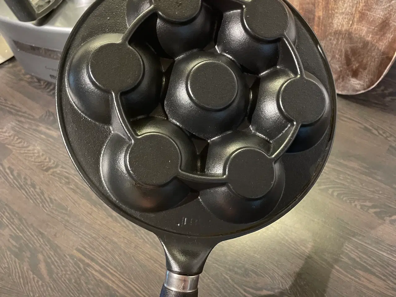 Billede 4 - Le Creuset æbleskivepande