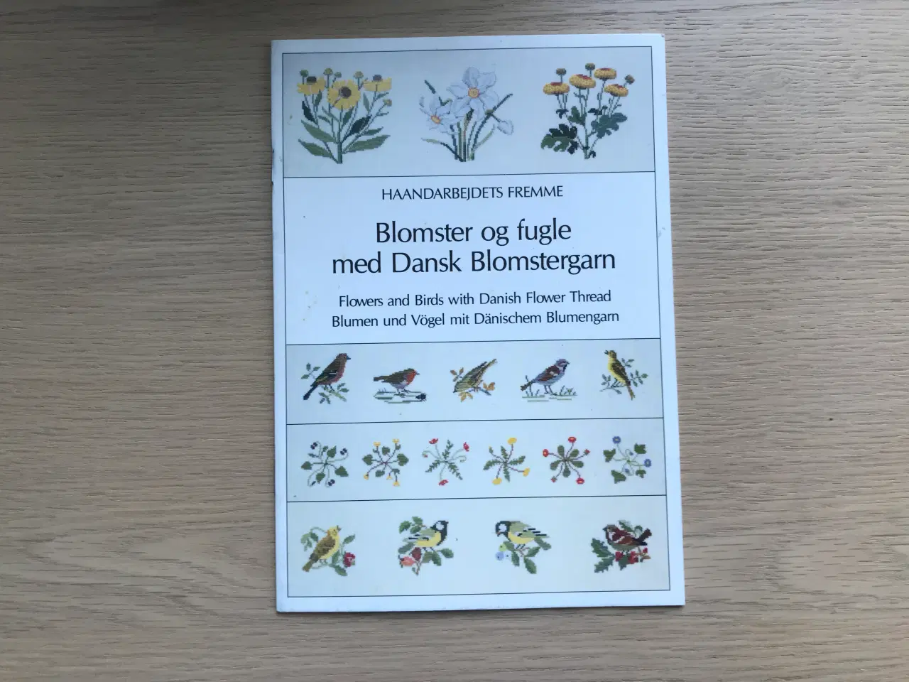 Billede 1 - Blomster og fugle med Dansk Blomstergarn