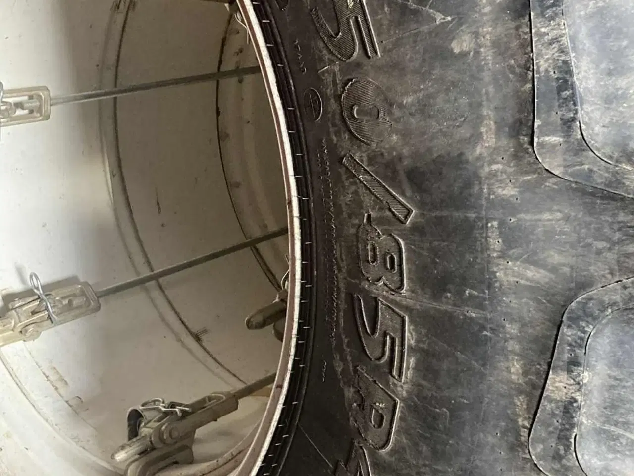 Billede 4 - New Holland T7.315 Gård traktor som er på vej hjem.