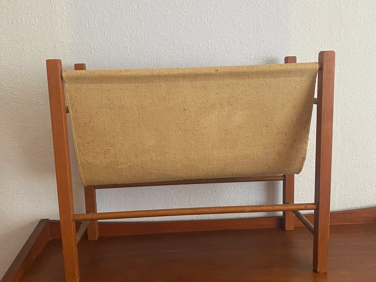 Billede 2 - Tidskrift/ avis holder teak “sækkelærred”