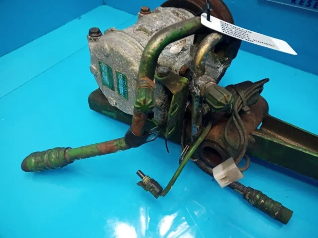 Billede 7 - John Deere 2054 A/C pumpe AZ44541