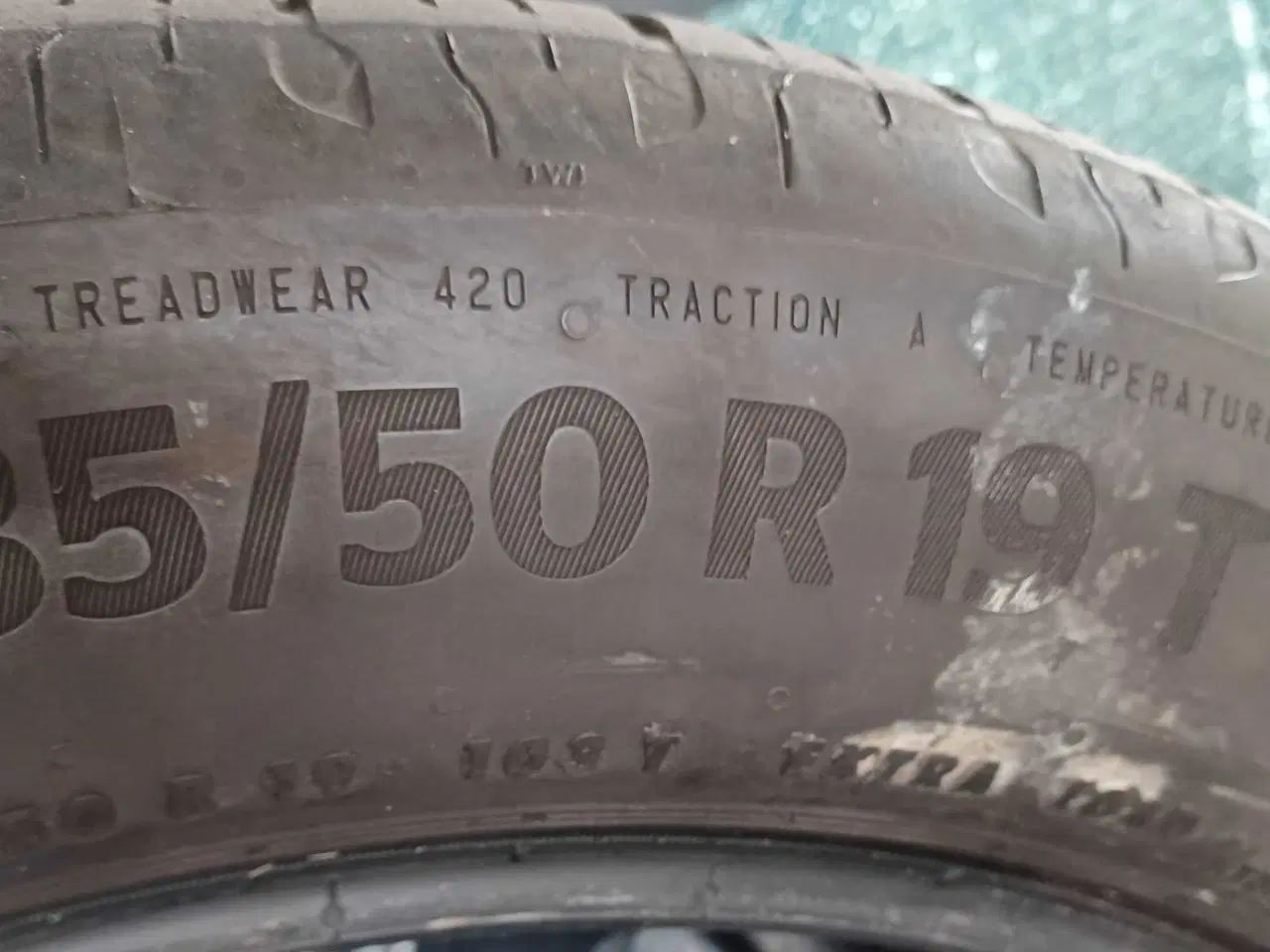 Billede 1 - Sommerdæk 235/50-19"