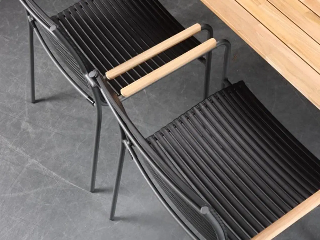 Billede 4 - Havebord samt fire havestole