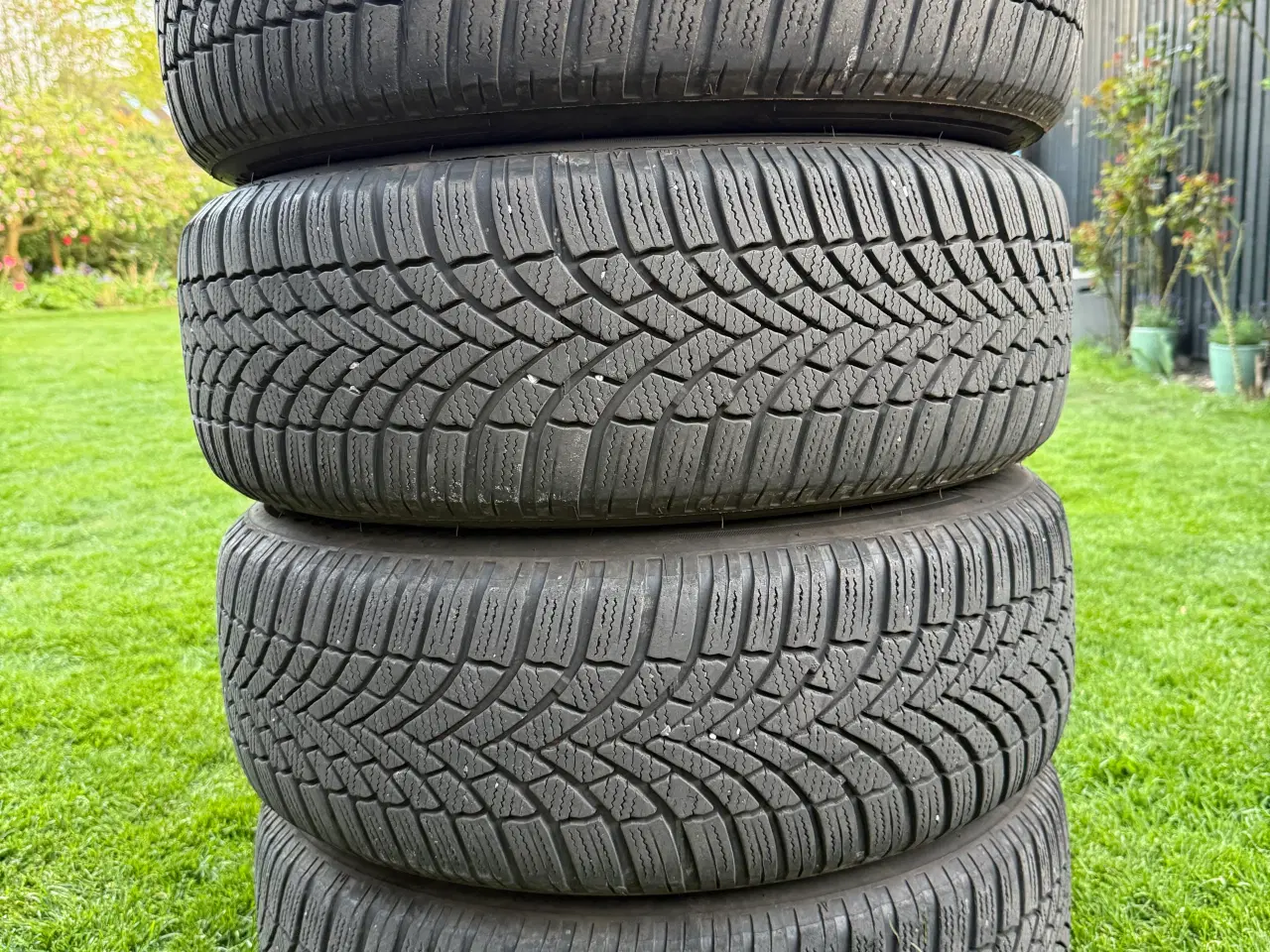 Billede 2 - Sorte Alu 16" vinterhjul 5x114,3