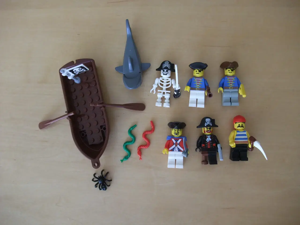 Billede 1 - Lego Pirates Figurer+Tilbehør 