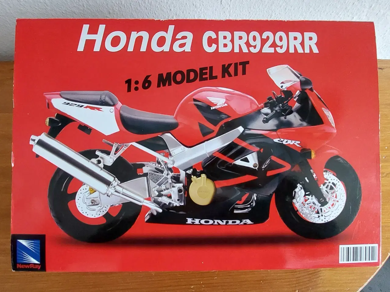 Billede 1 - Honda CBR929RR  1:6 Modelkit.