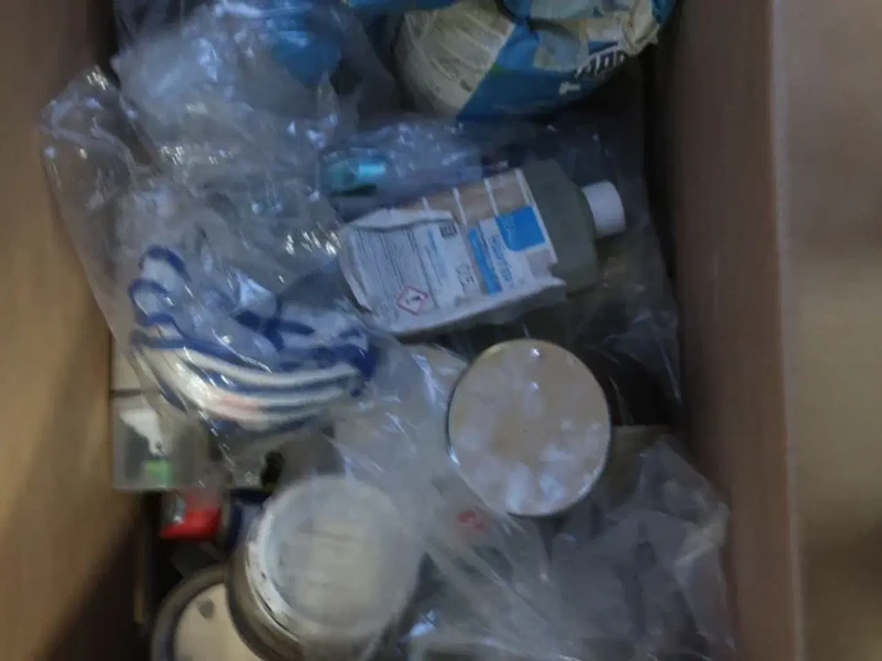 Billede 2 - Åbne maling, spande værktøj m.m.