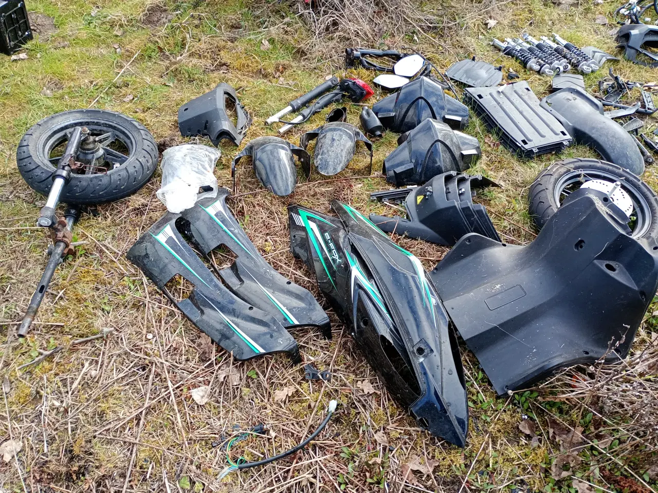 Billede 1 - Dele til Vga E-fox sælges