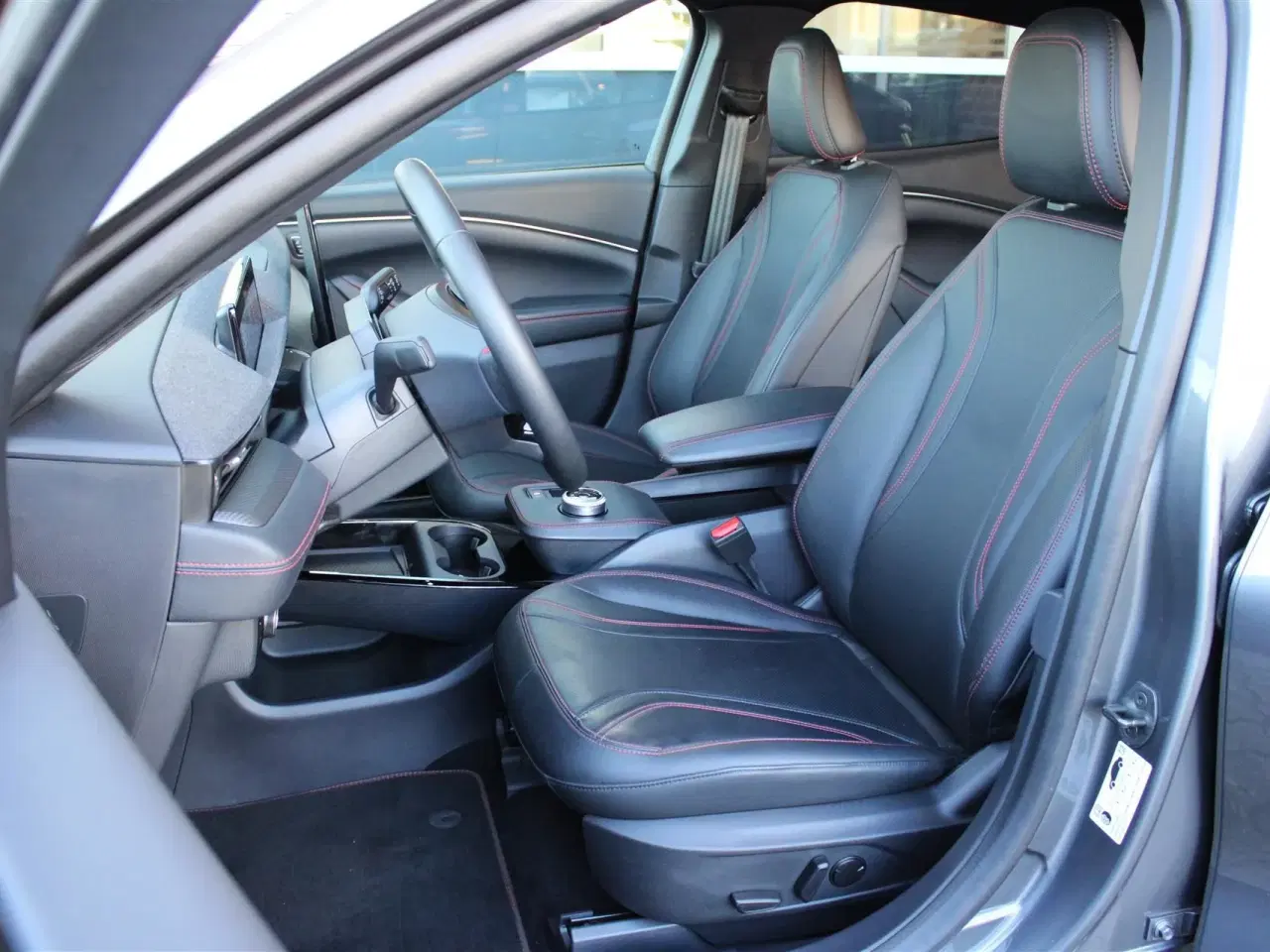 Billede 2 - Ford Mustang Mach-E EL SR Premium AWD 269HK 5d Aut.