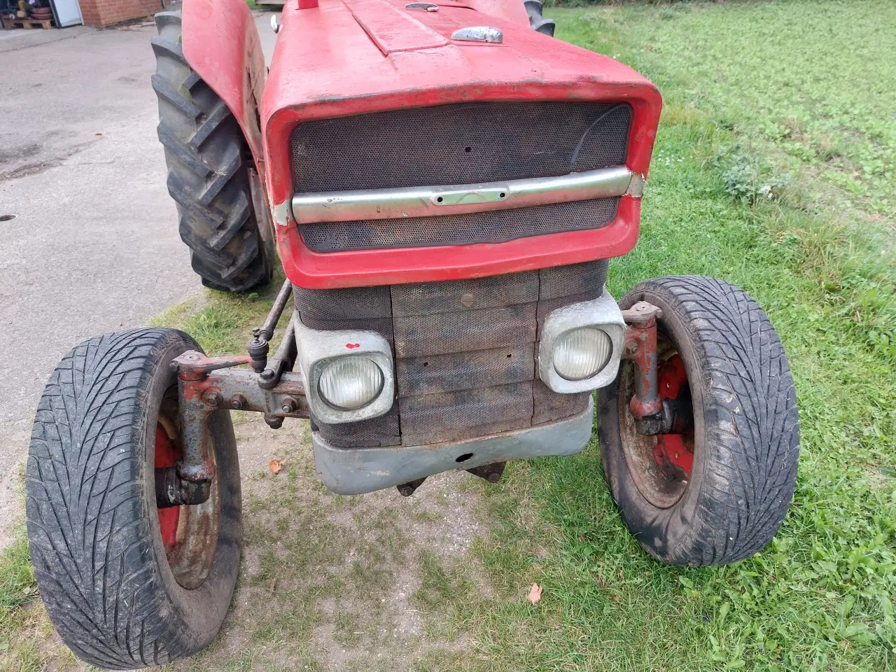 Billede 2 - Massey ferguson 135 benzin