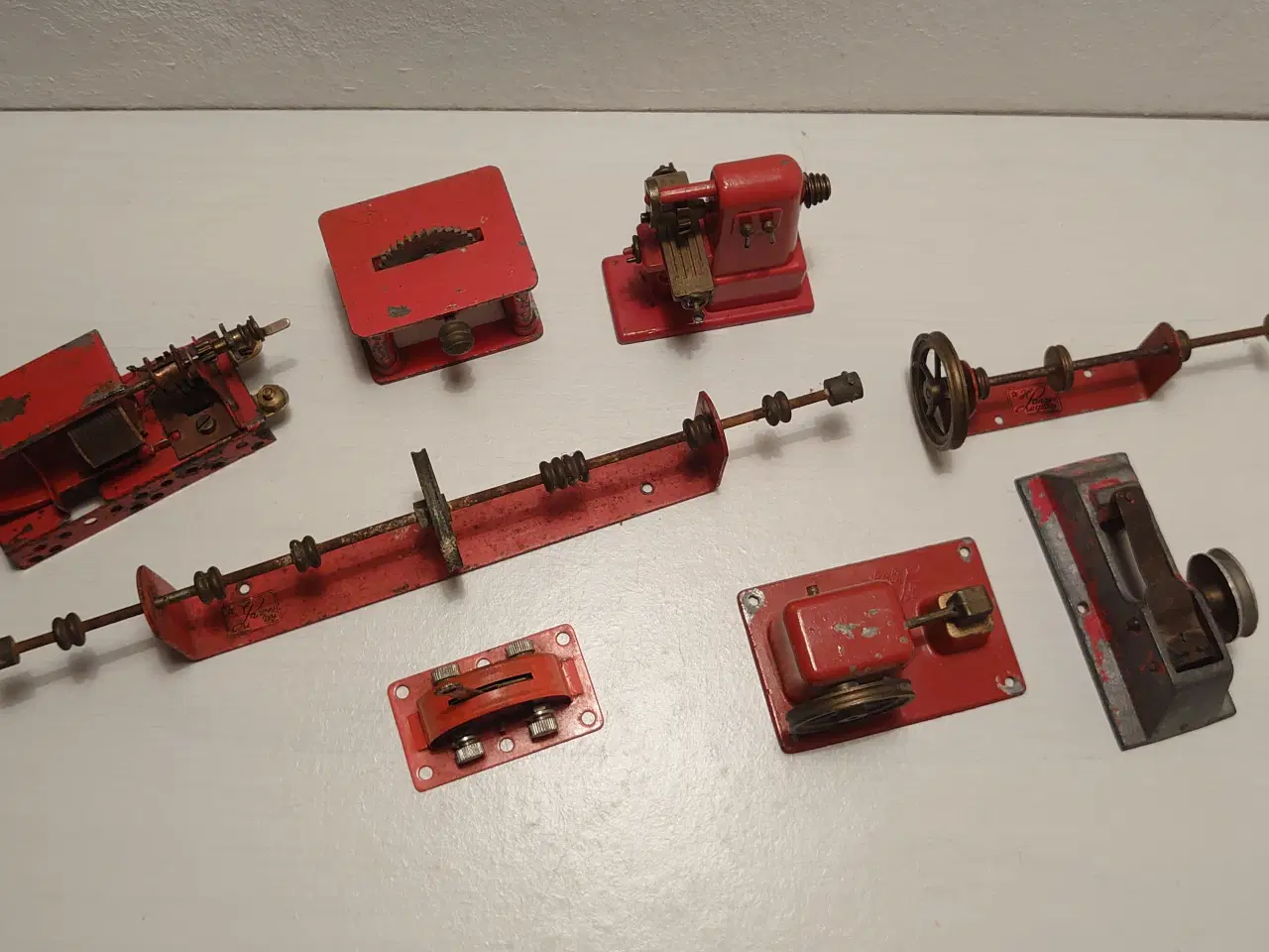 Billede 6 - 8 stk Tekno/Langes "maskiner" til motor/dampmask.