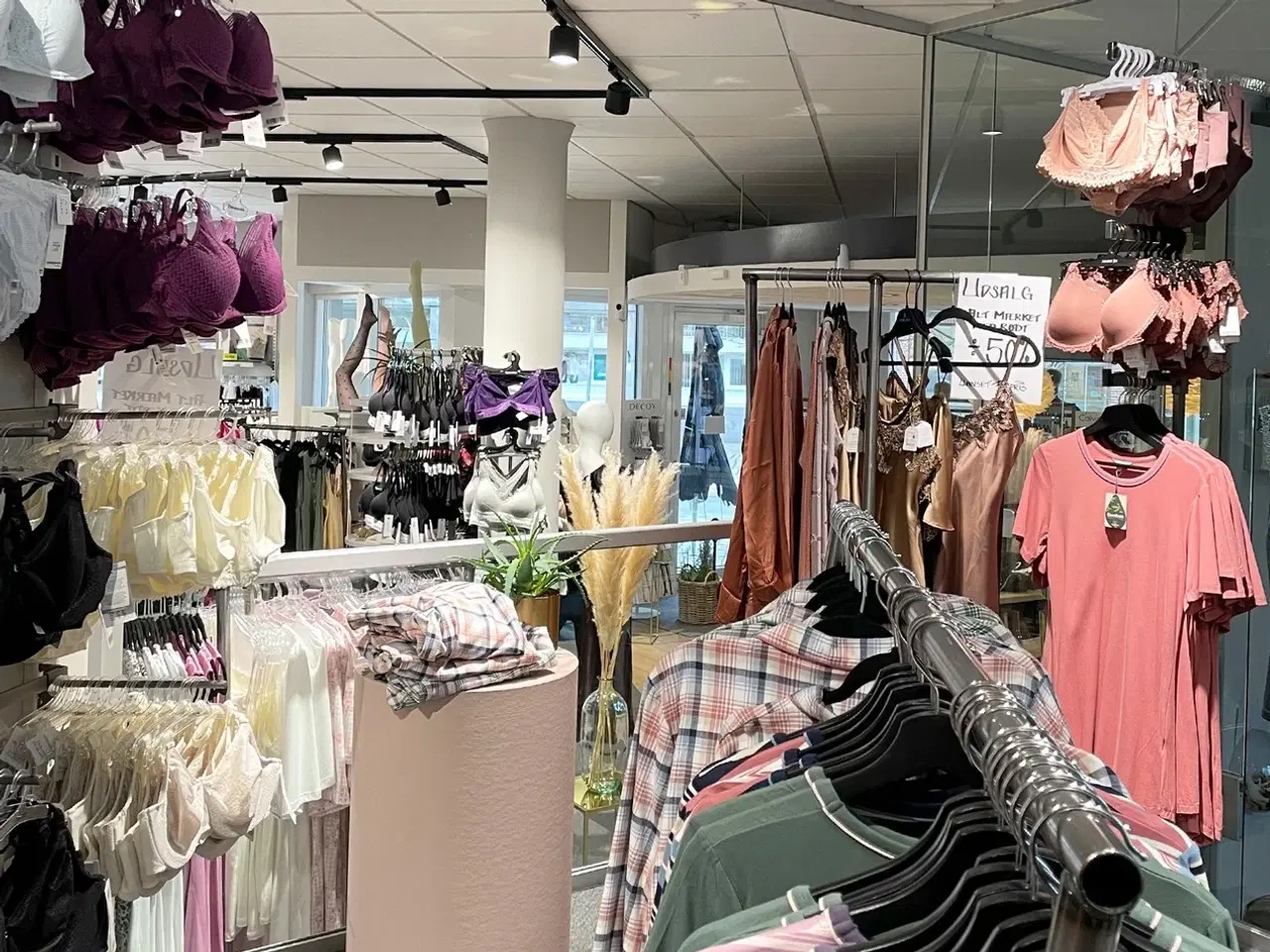 Billede 14 - Butikslejemål i Hjørrings gågade