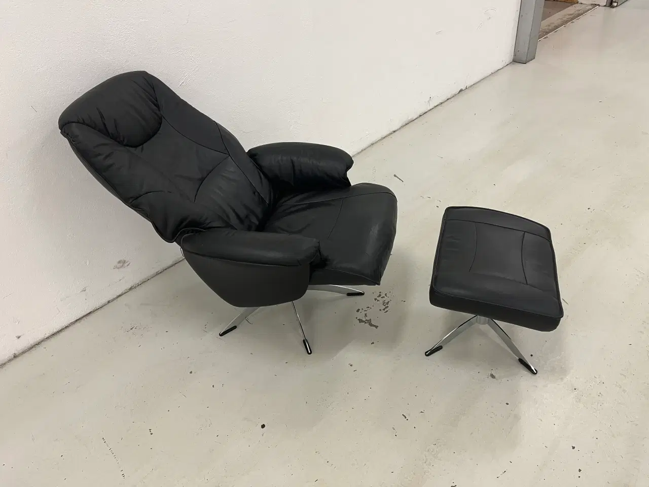 Billede 6 - Freja lænestol m/skammel dreje/vippefunktion.