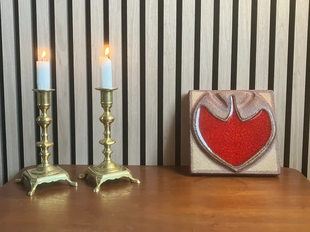 Billede 1 - Flot Søholm relief med rødt hjerte.