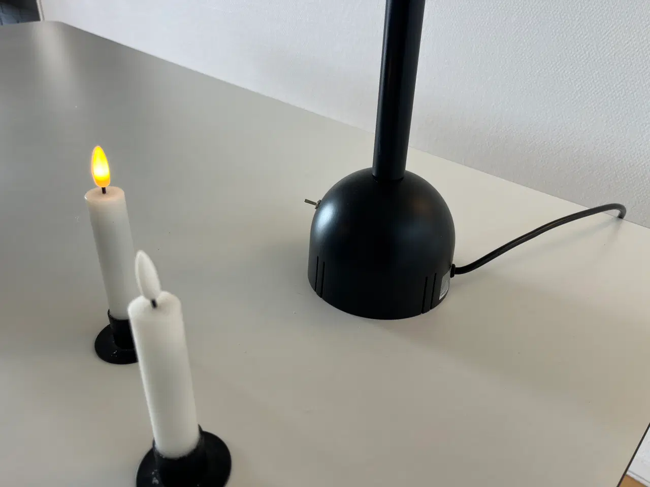 Billede 4 - Skrivebordslampe TABLE LAMP af ark. Mario Arnabol