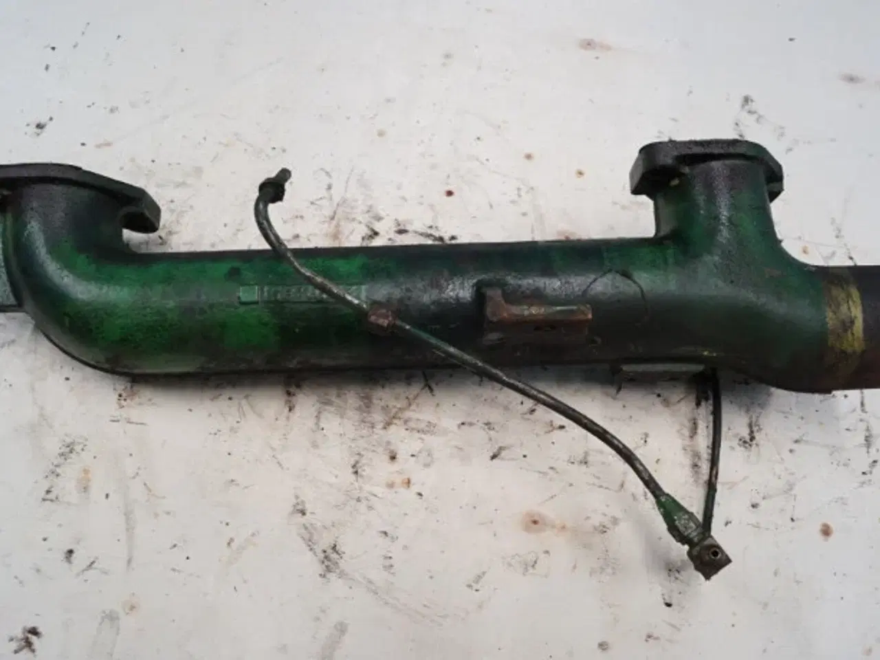 Billede 5 - John Deere 3140 Indsugningsmanifold R65851