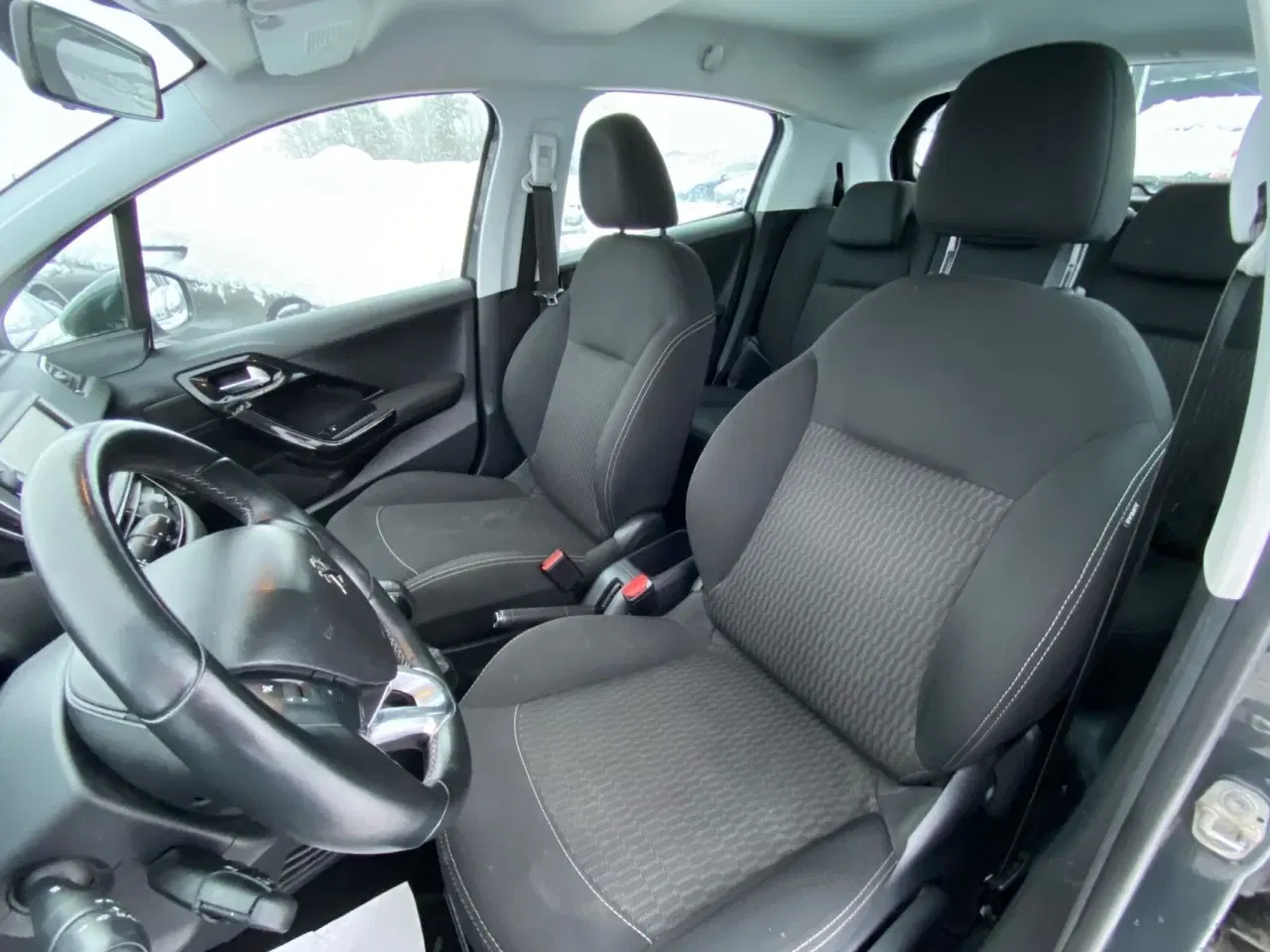 Billede 6 - Peugeot 208 1,6 e-HDi Allure 92HK 5d