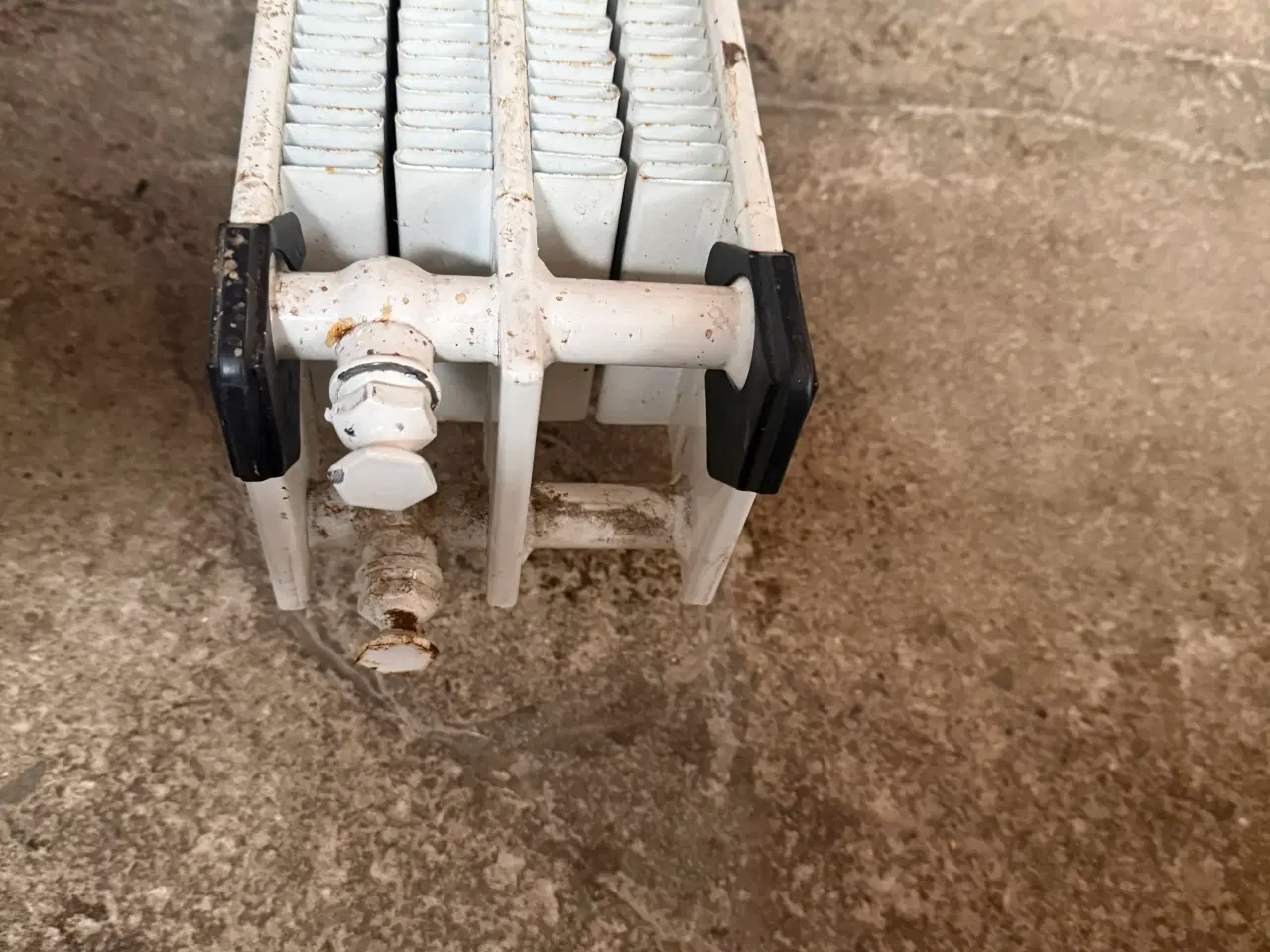 Billede 2 - Lavkonvektor/gulvradiator