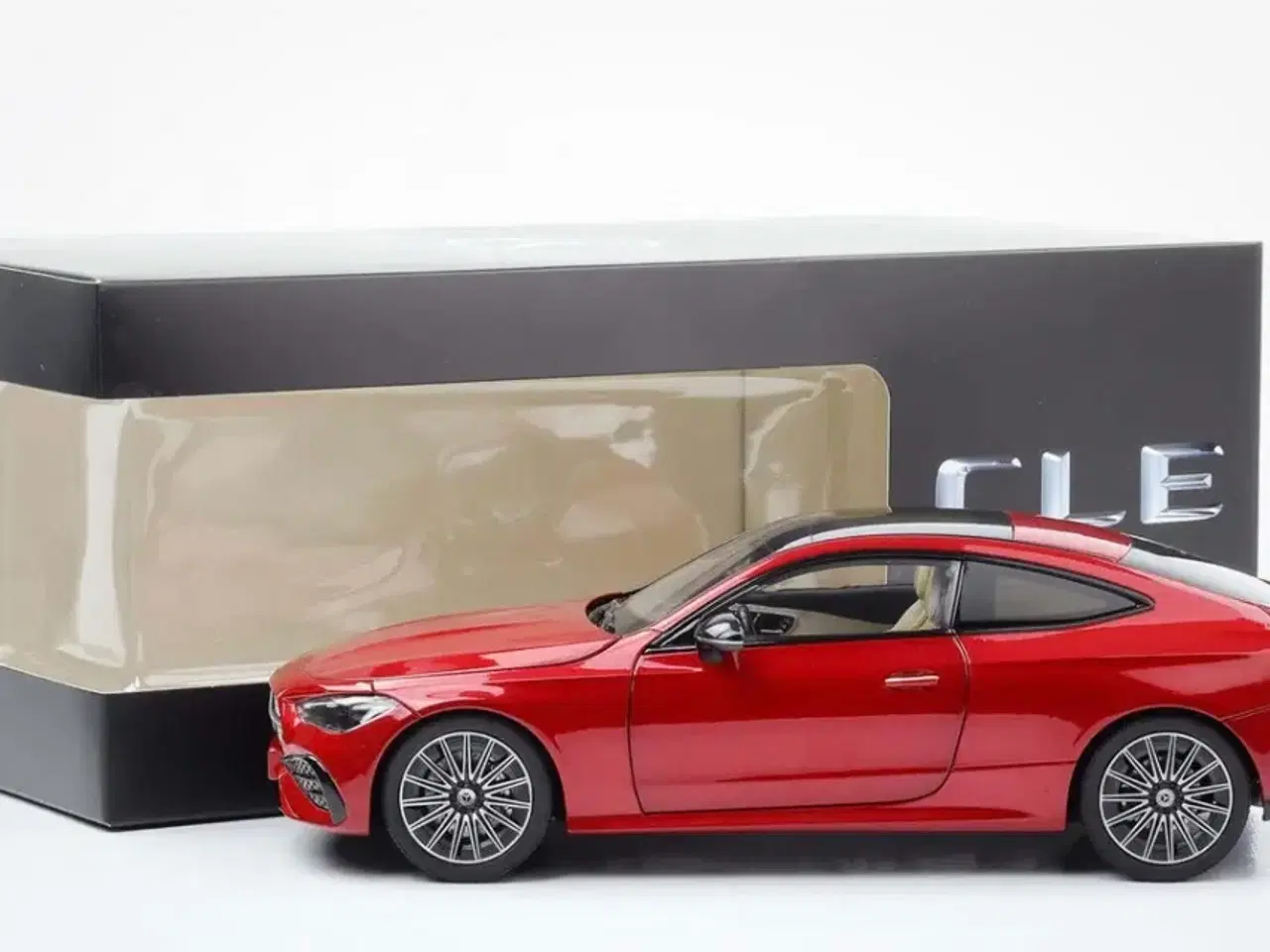 Billede 5 - 1:18 Mercedes CLE Coupe 2023