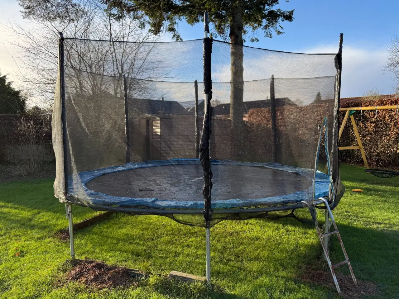 Billede 1 - Trampolin Ø420 sammen med stige