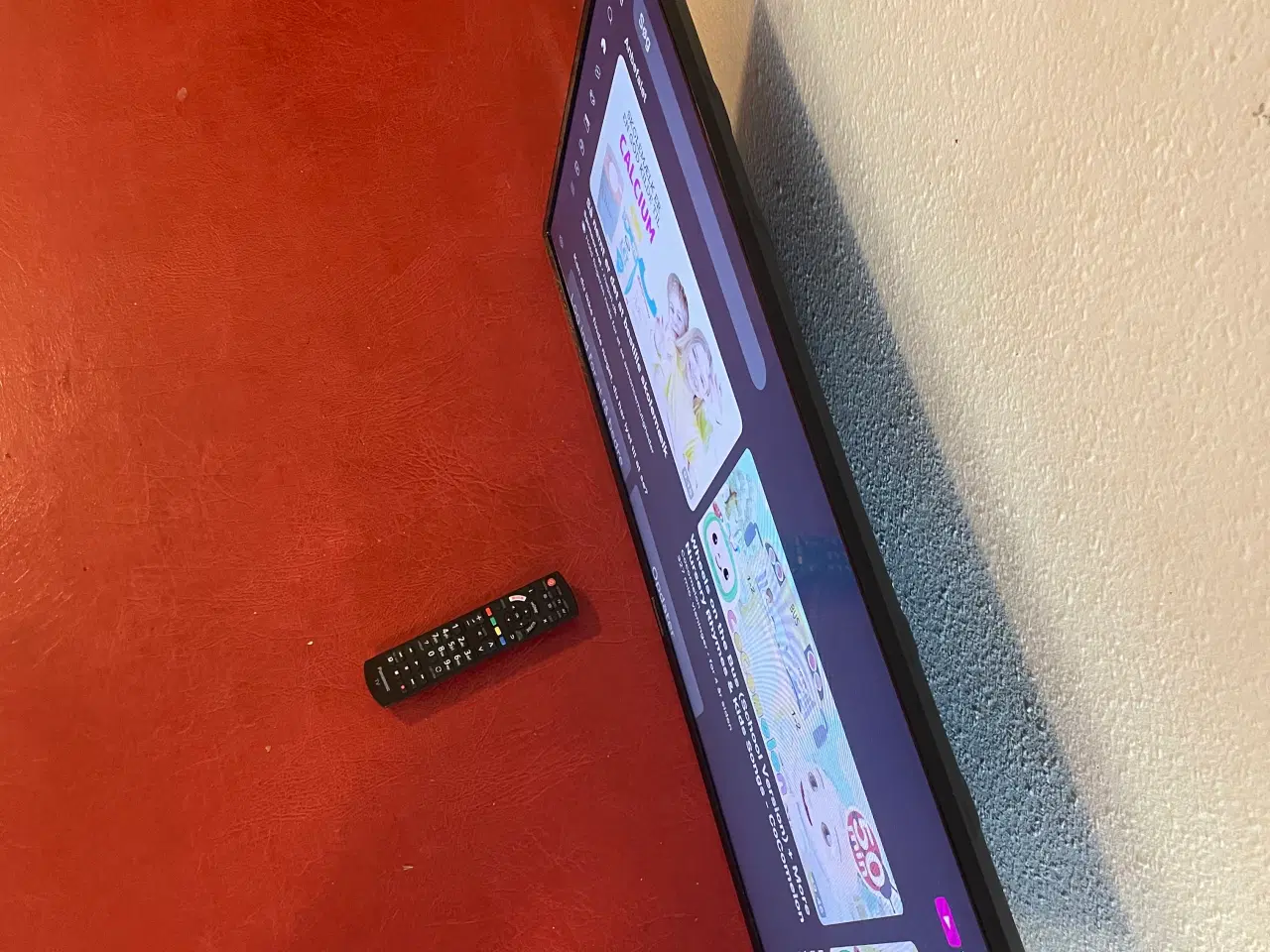 Billede 2 - Smart TV panasonic 40 tommer,  med  fjernbetjening