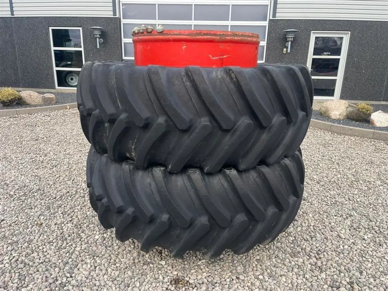 Billede 5 - Alliance 650/65R38 Røde med ring og 8 låse
