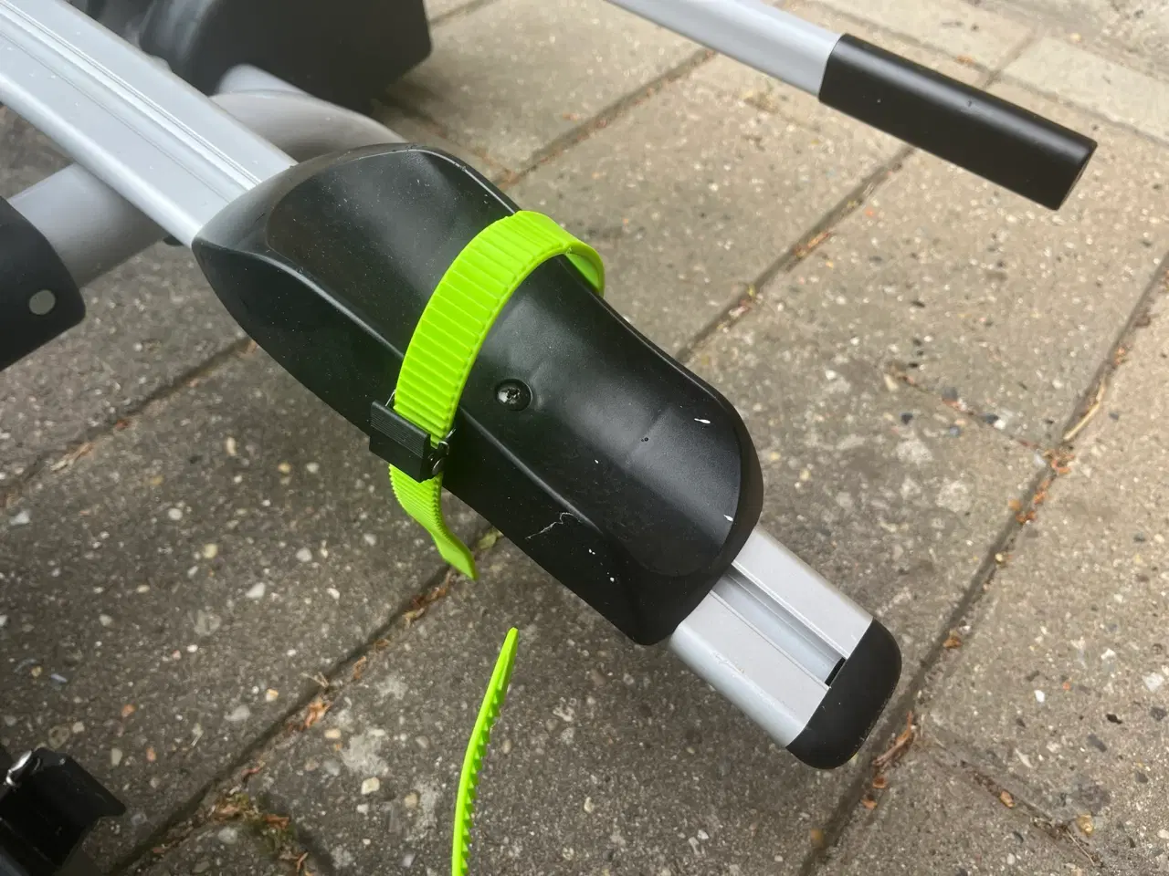 Billede 12 - BRANFORD - Cykelholder til 2 cykler med nøgler 