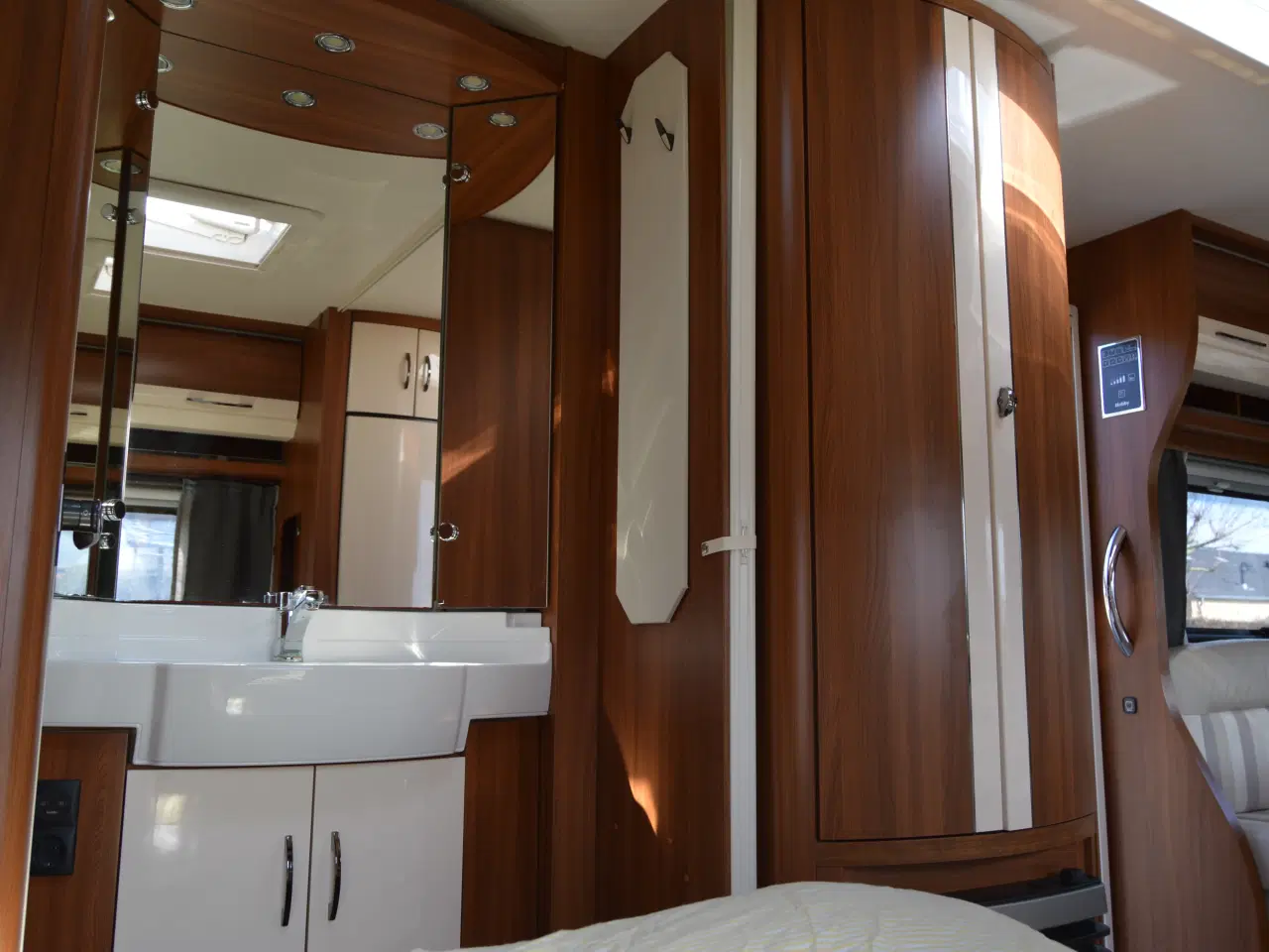 Billede 10 - Nysynet flot velholdt Hobby Excellent 495 UFE