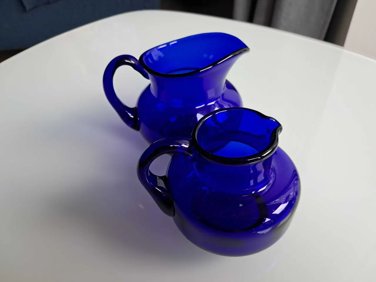 Billede 2 - Glas kander - blå, til mælk, 2 stk.