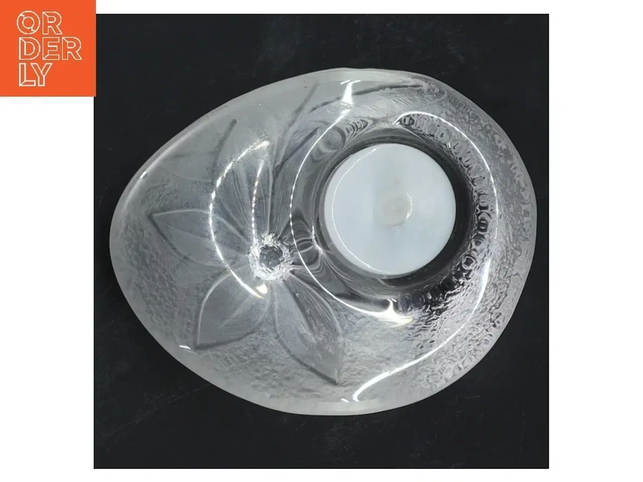 Billede 1 - Mats Jonasson candle lantern made of crystal Glas lysestage med blomstermotiv (str. 12x10 cm)