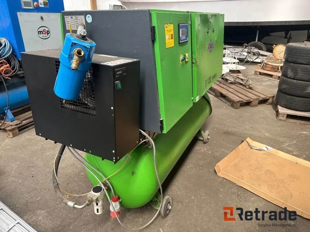 Billede 3 - - - - Skrue kompressor i kabinet