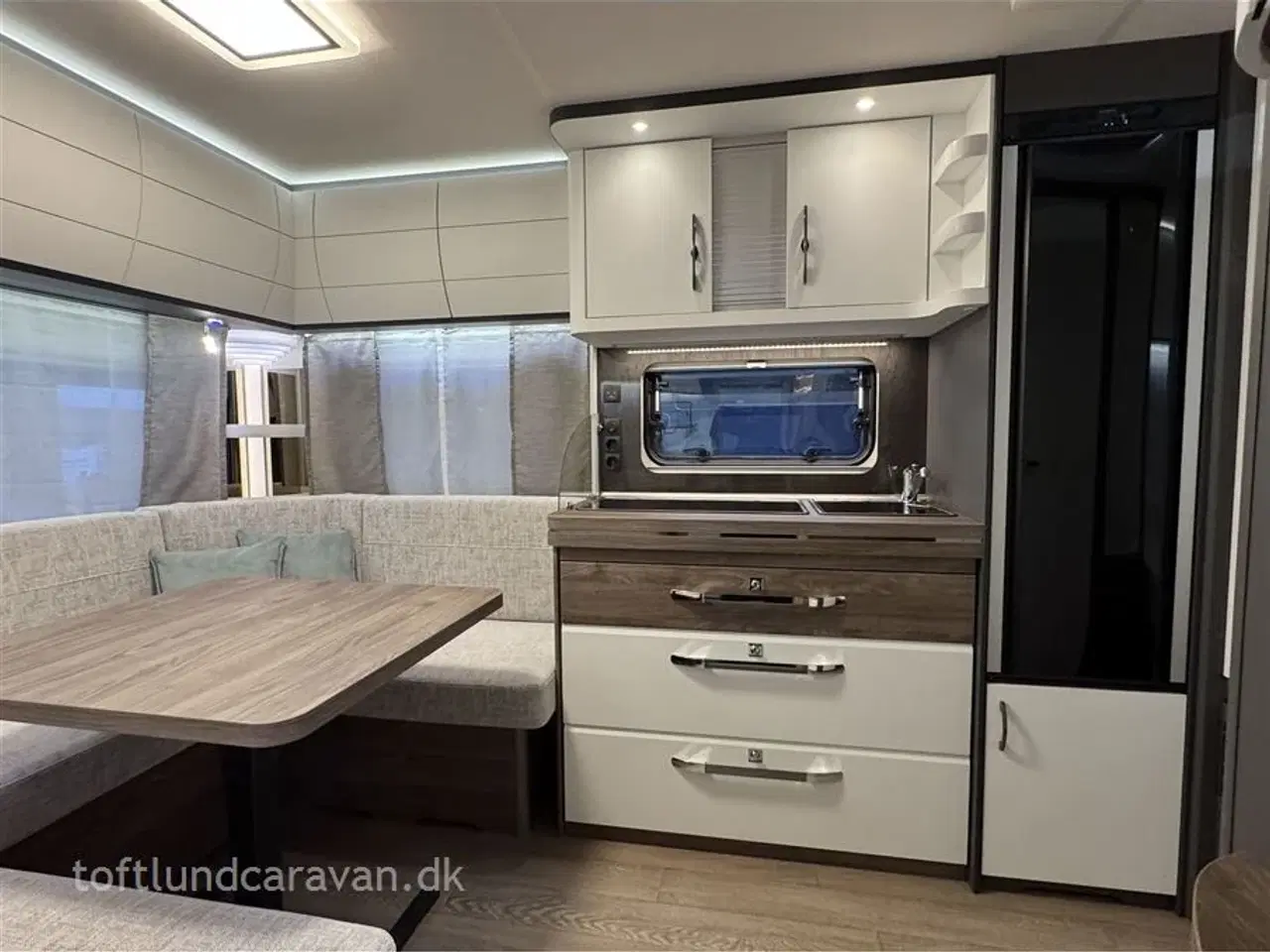 Billede 4 - 2026 - Hobby Excellent Edition 540 UL NU PÅ LAGER. NY 2026 MODEL, populær enkeltsengs-vogn. Sønderjyllands aut. HOBBY forhandler.