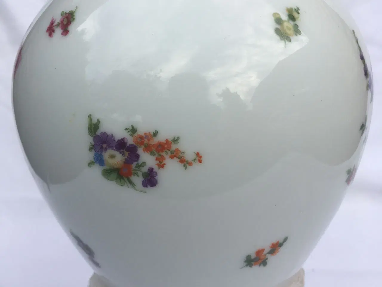 Billede 2 - kugle vase med blomster
