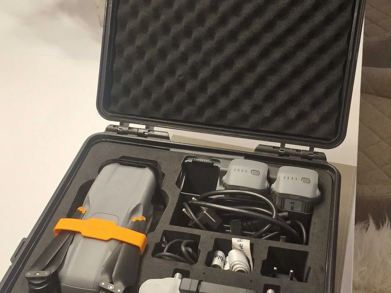 Billede 2 - DJI Air3 med rc2 controler.