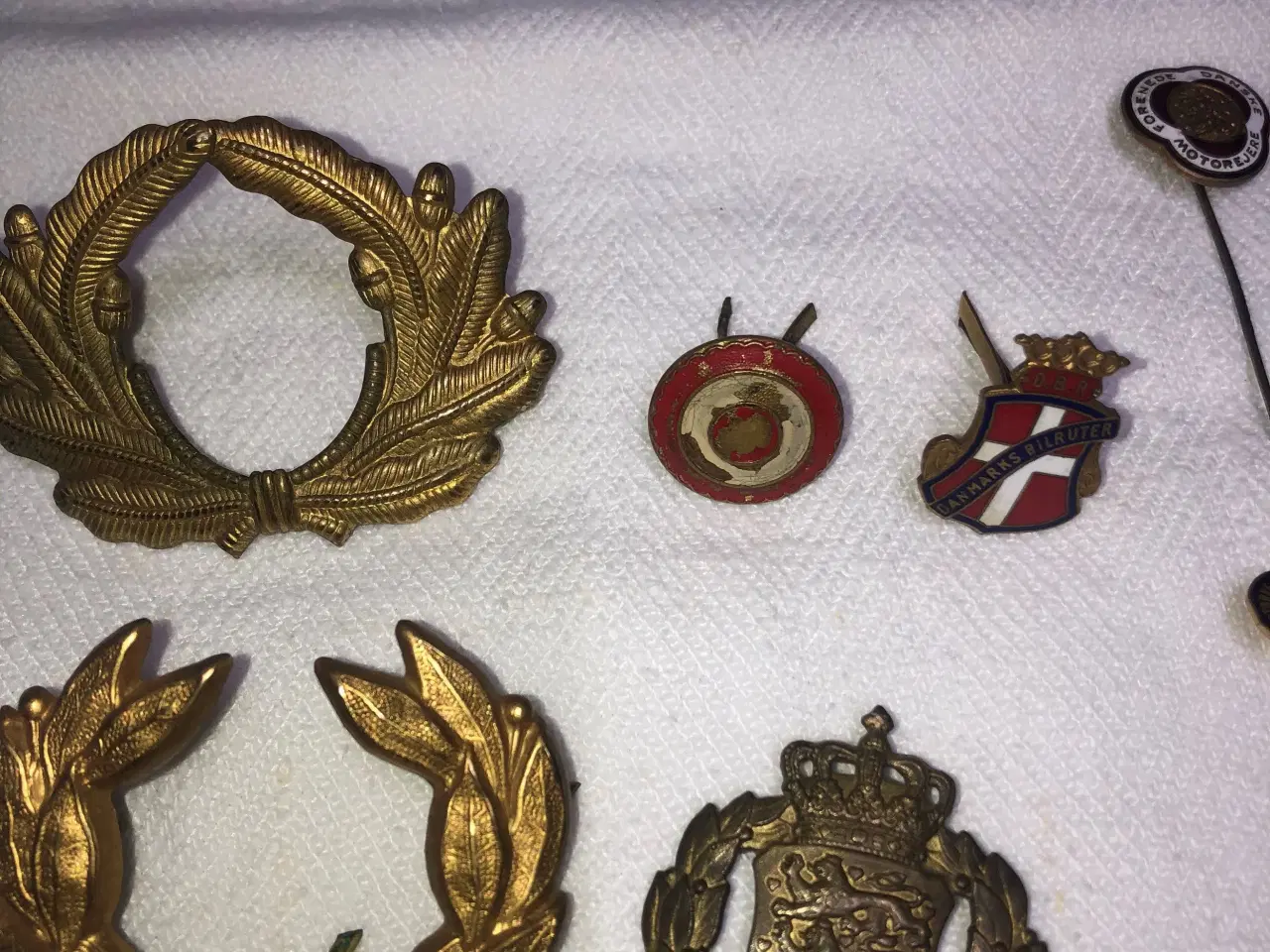Billede 1 - Diverse gamle emblemer