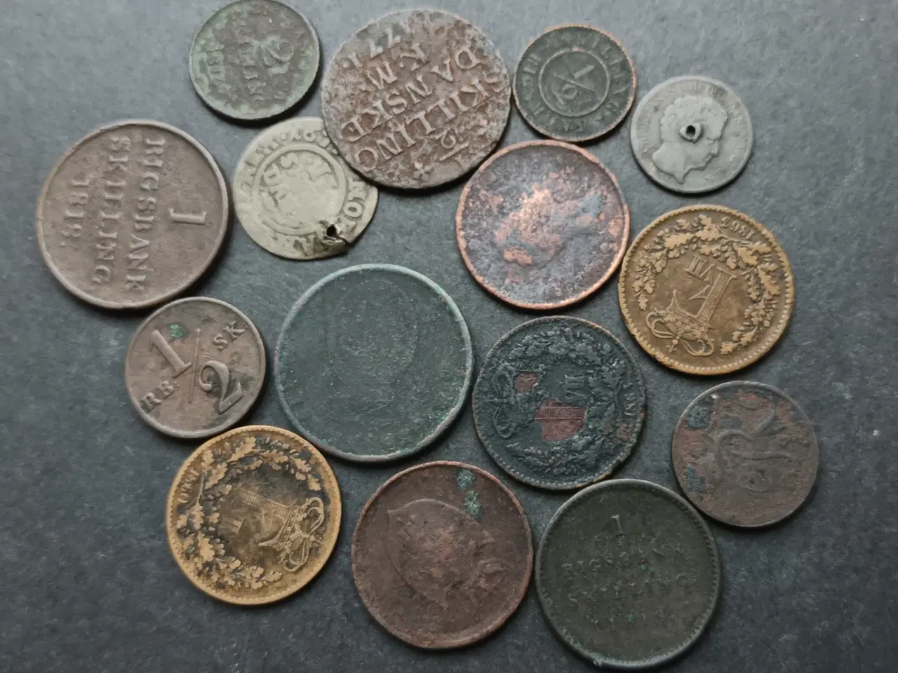 Billede 1 - Danmark 15 stk skillingsmønter 1677 til 1863