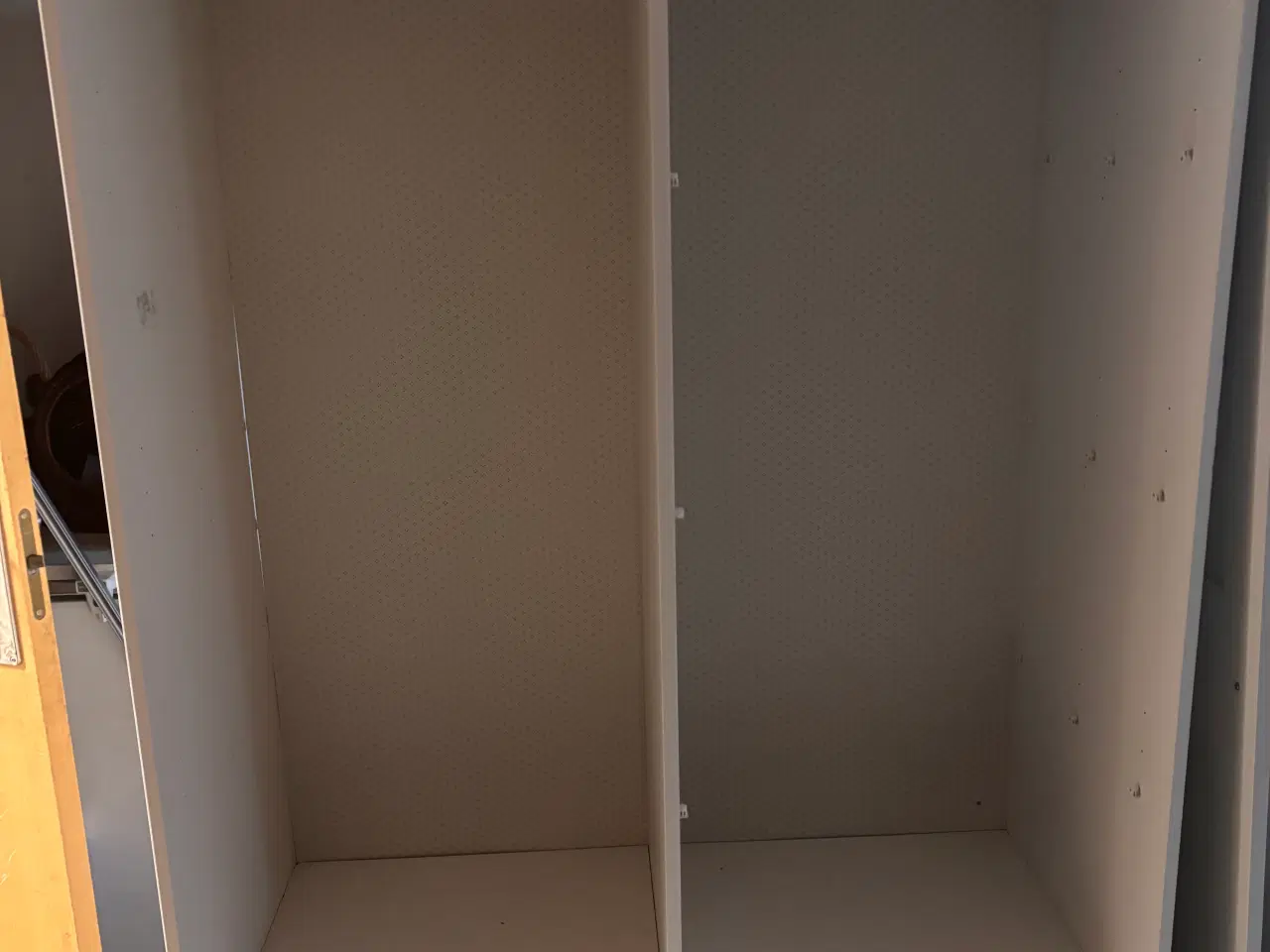 Billede 2 - HAUGA garderobe skab 118x55x199