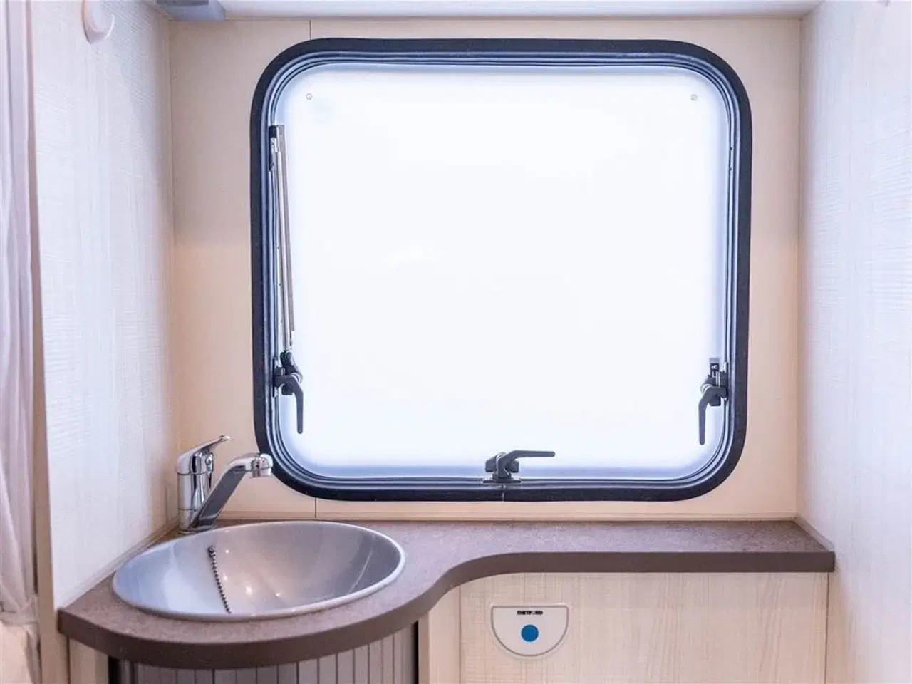 Billede 30 - 2020 - Ahorn ECO 680 Alkove   Velholdt kort Ahorn med alkove