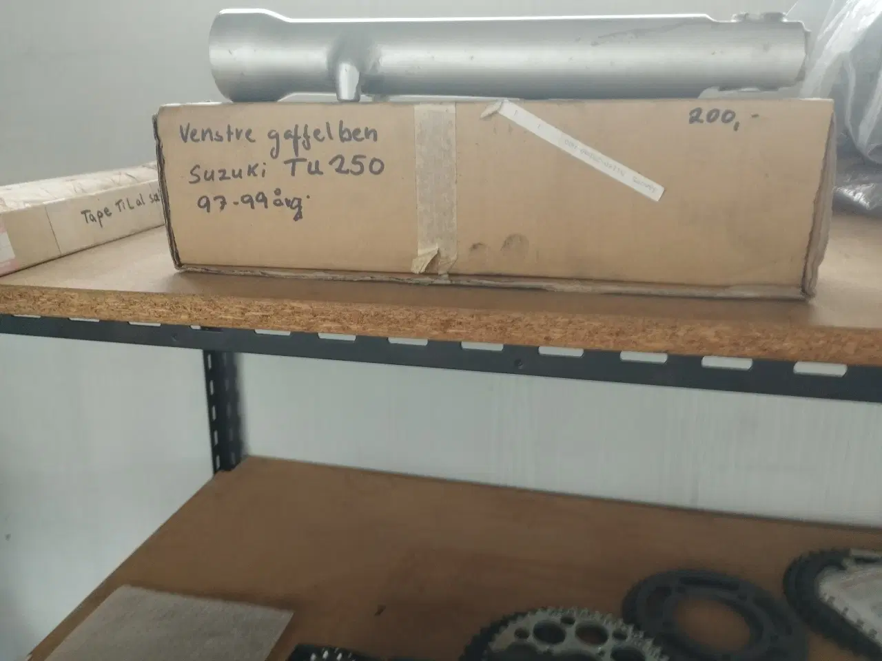 Billede 1 - Venstre gaffelben.  Suzuki  TU 250.