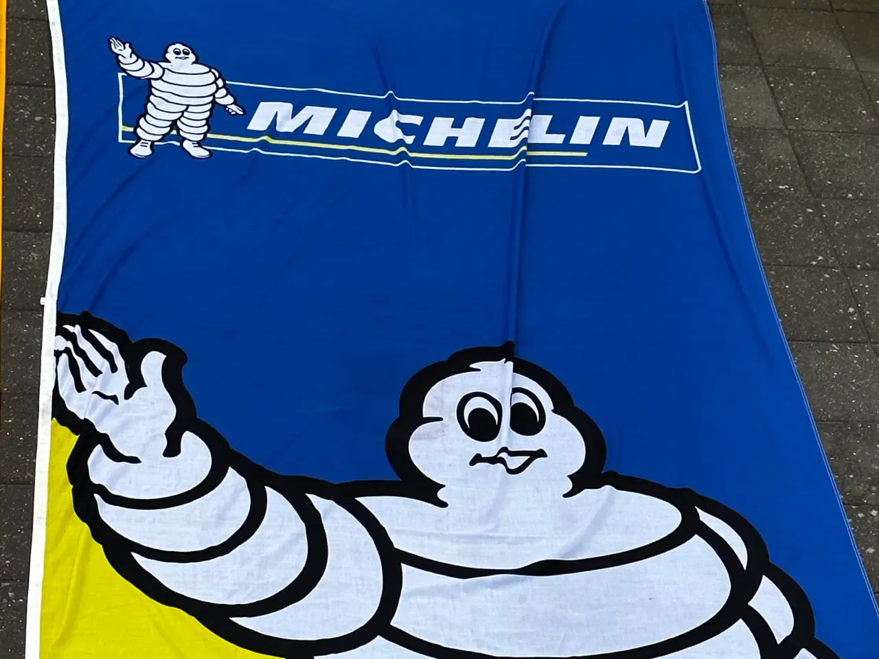 Billede 4 - Ngk og Michelin bannere